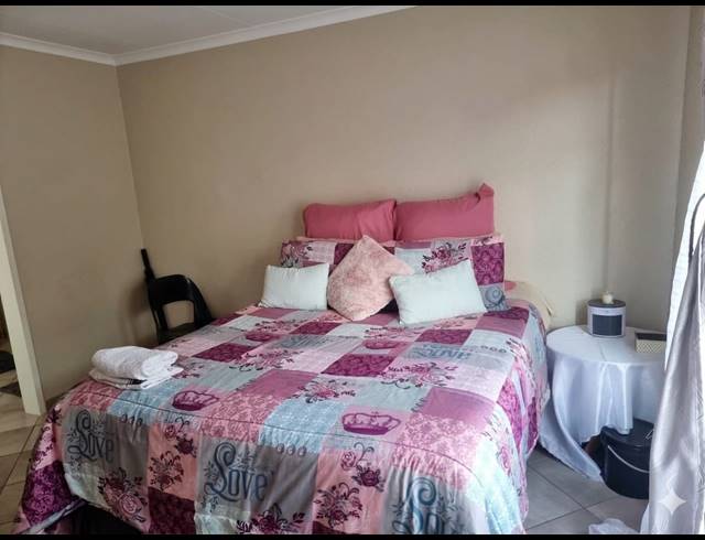 3 BEDROOM HOUSE FOR SALE IN BEVERLEY HILLS